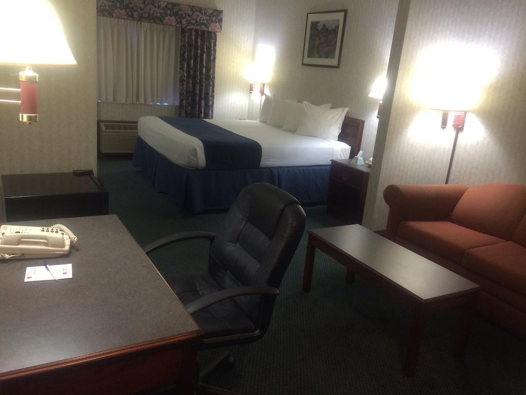 Best Western Inn&Suites Elkhart Zimmer foto