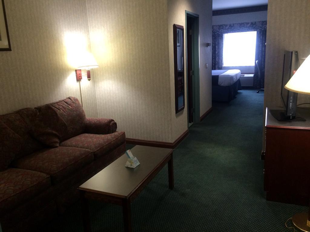 Best Western Inn&Suites Elkhart Zimmer foto